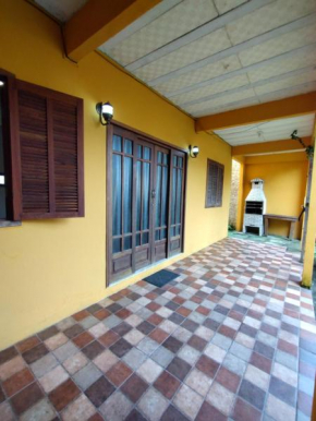 Casa amarela da Prainha de Mambucaba - 6 pessoas